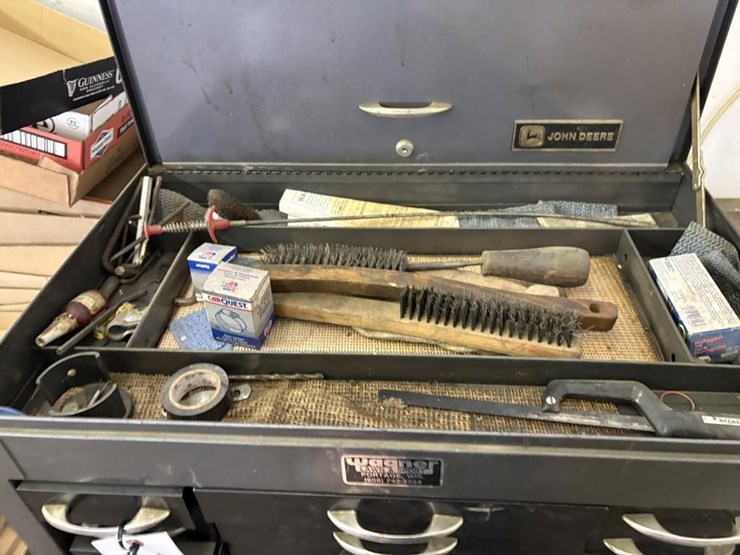 john-deere-tool-box-image-4