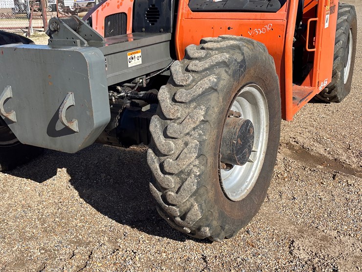 2008-jlg-g9-43a-image-7