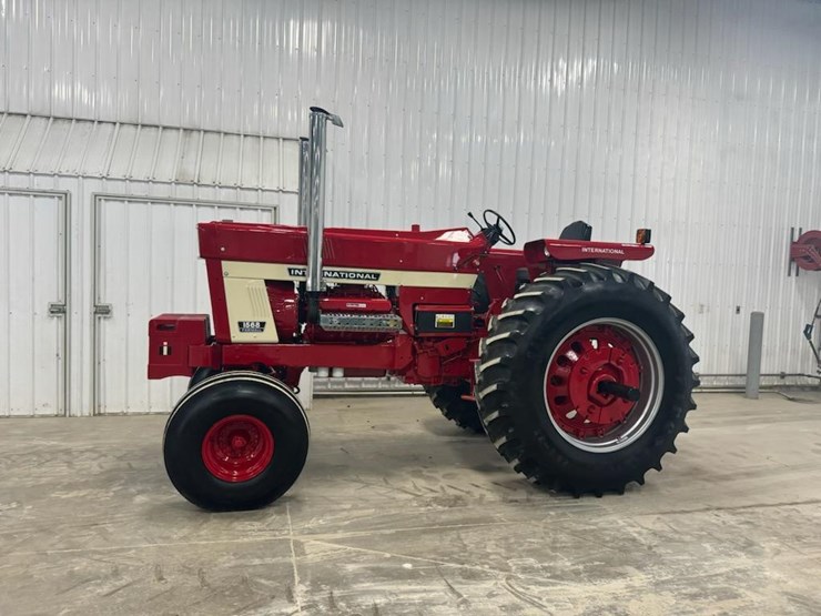 tag-#-,-1974-ih-1568-v8-diesel-tractor*-image-15