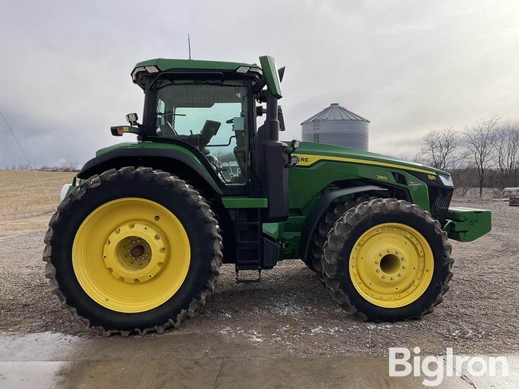 2021-john-deere-8r-280-image-4