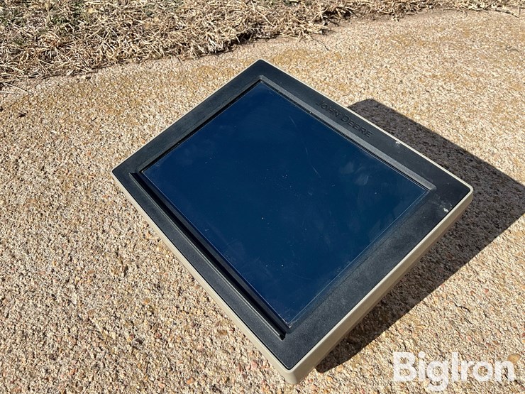 john-deere-autotrac-cab-monitor-extended-display-image-13