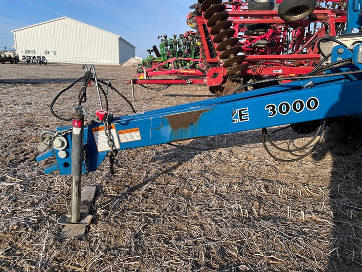 2010-kinze-3000-image-4