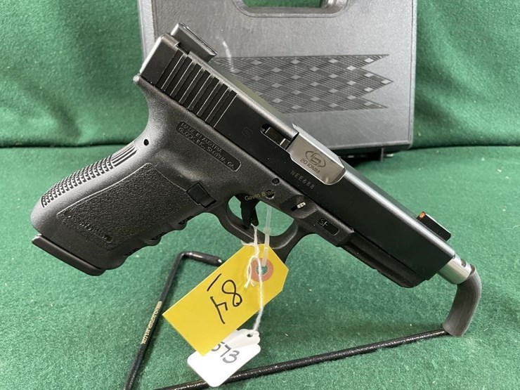 glock-20-10mm-auto-pistol-image-2