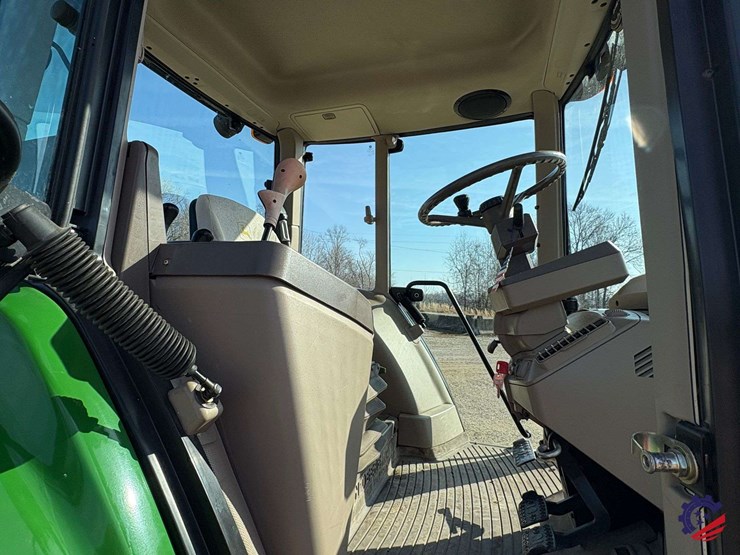 john-deere-6330-image-33