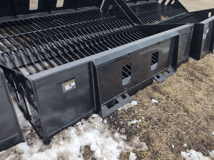 (1)-wolverine-78"-skid-steer-screening-bucket-sb78-image-2