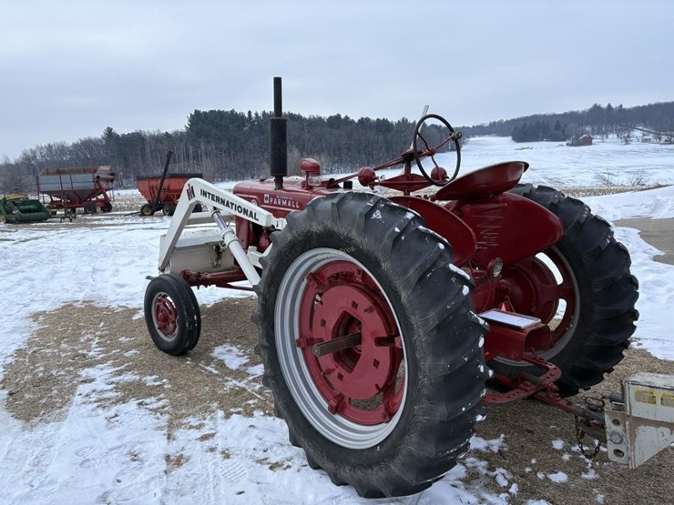 farmall-super-h-tractor-image-4
