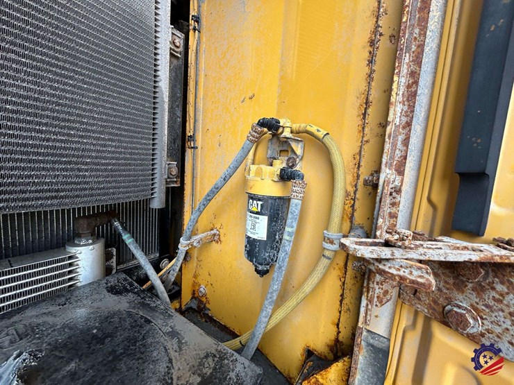 2017-caterpillar-318fl-image-84