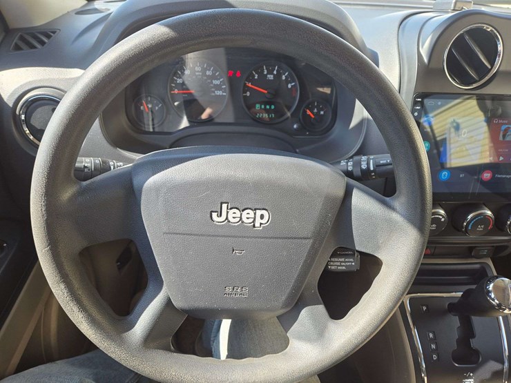 2010-jeep-patriot-sport-image-16