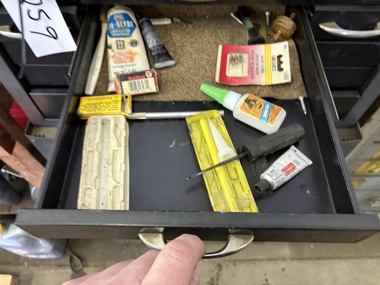 john-deere-tool-box-image-5