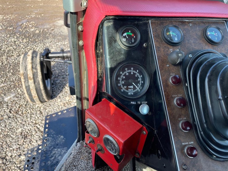 1980-white-2-85-image-24