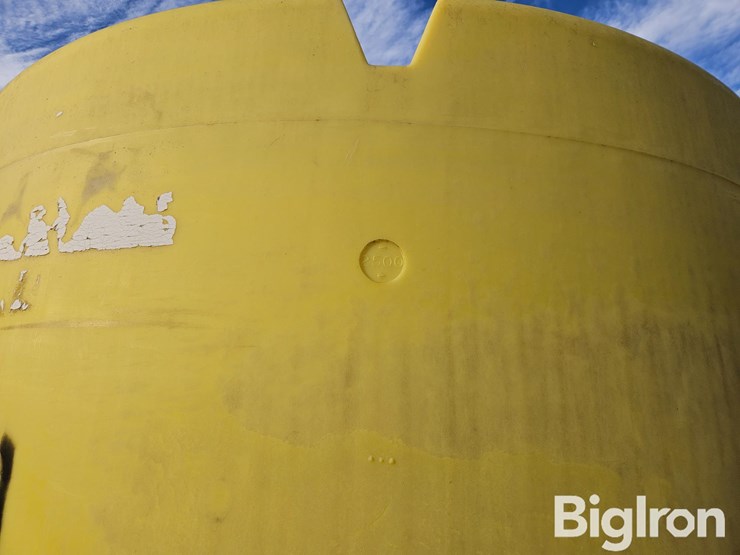 3000-gal-poly-liquid-holding-tanks-image-11