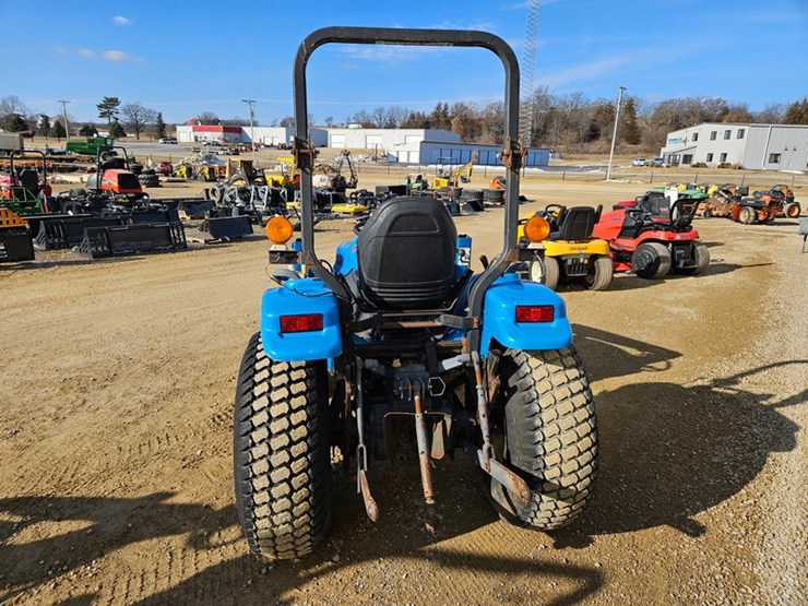 #165-•-new-holland-1630t-tractor-&-7308-loader-image-4