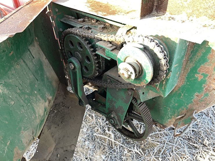 tag-#502,-ni-tandem-axle-manure-spreader-image-8