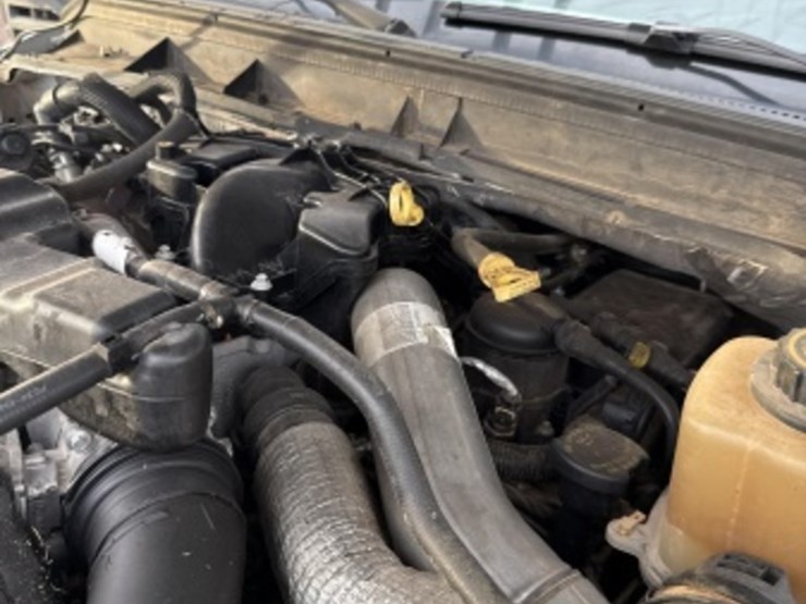 2016-ford-f550-image-18