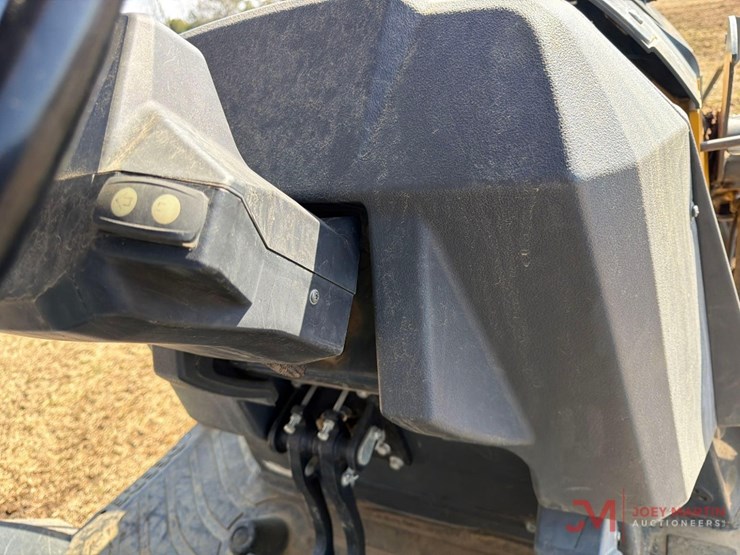 2020-deere-310l-ep-image-23