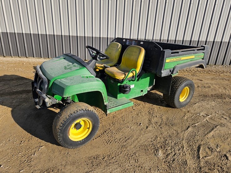 john-deere-tx-4x2-image-1