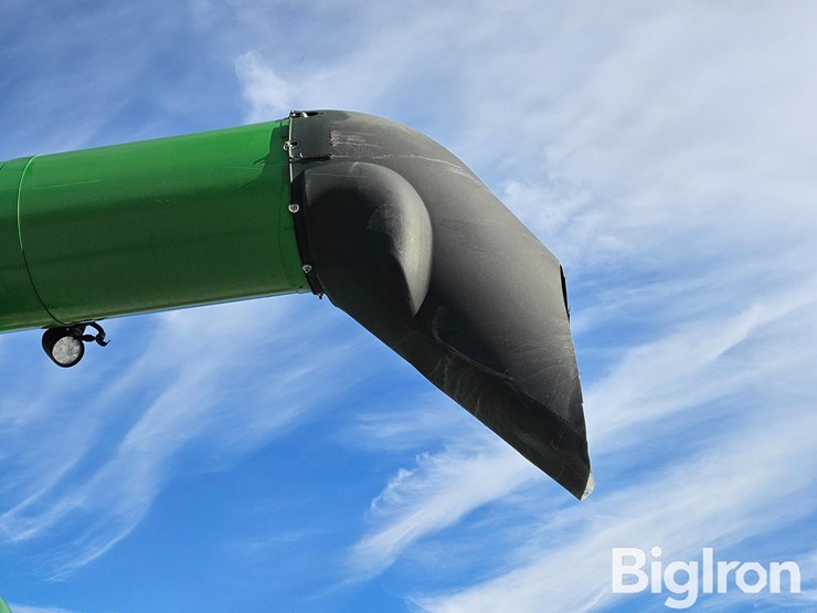 2013-john-deere-s670-image-12