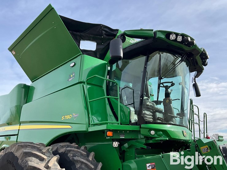 2022-john-deere-s780-image-13