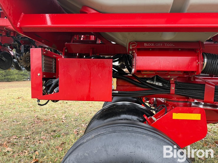 2013-case-ih-1245-image-16