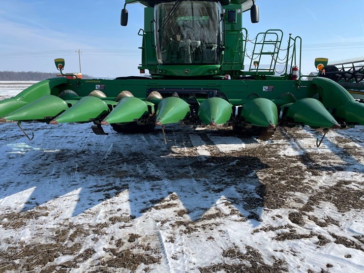 2012-john-deere-608c-image-6