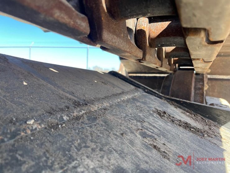 2022-caterpillar-320-image-9