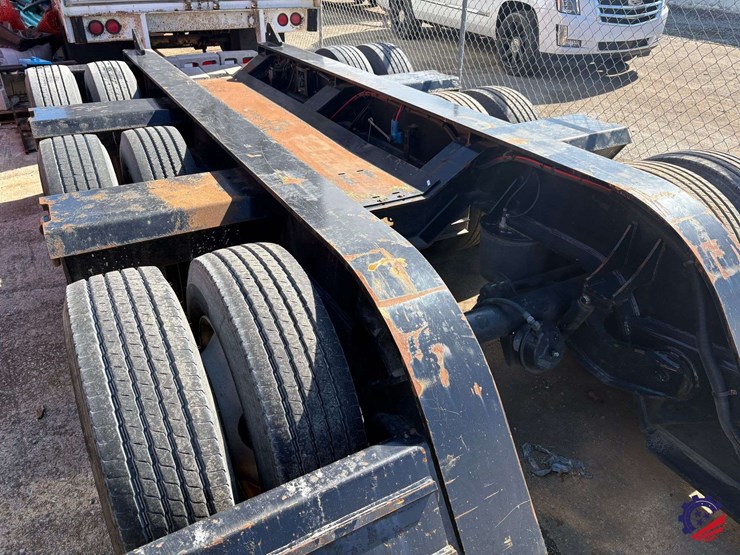 2023-fontaine-lowboy-image-39