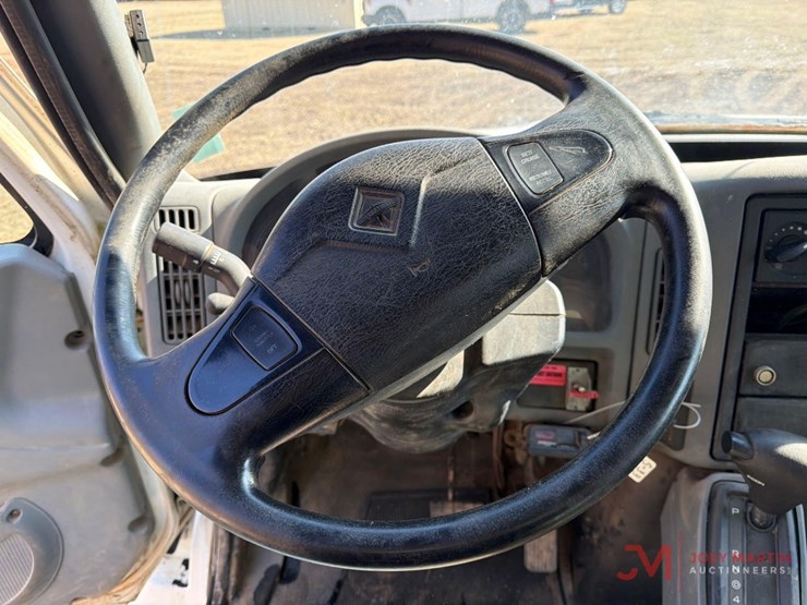 2003-international-durastar-4300-image-30