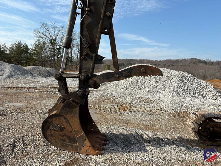 2012-volvo-ec140dl-image-28