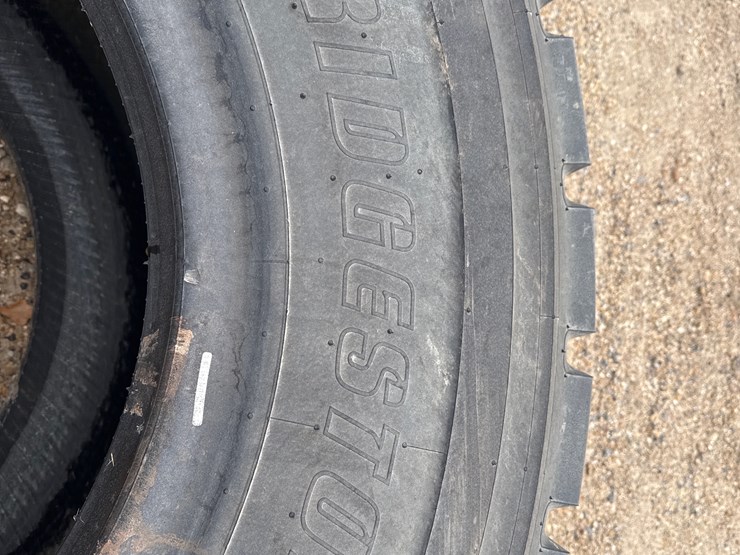 #2800-•-bridgestone-20-5r25-loader-tire-image-2