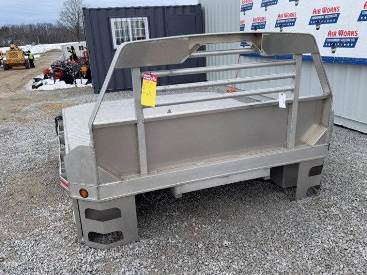 ale-martin-9'-aluminum-truck-bed-for-dually-image-4