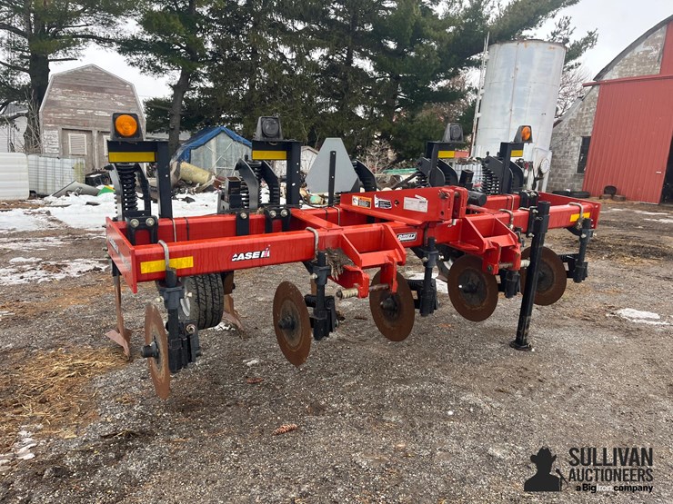 2015-case-ih-2500-image-3