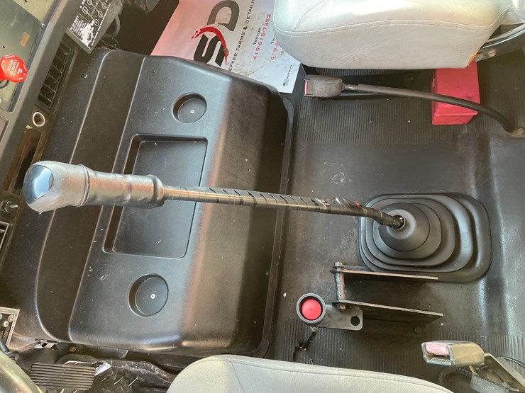 1996-case-ih-8100-image-17