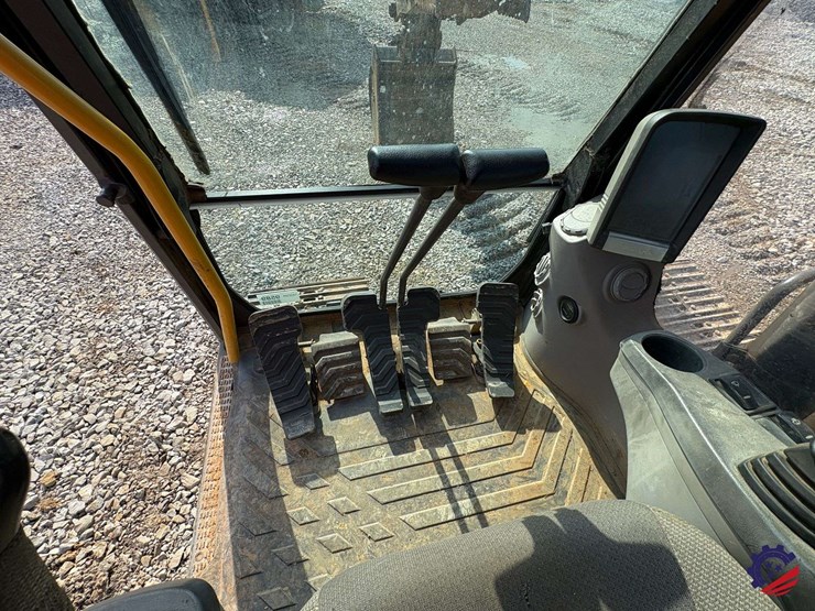 2012-volvo-ec140dl-image-52