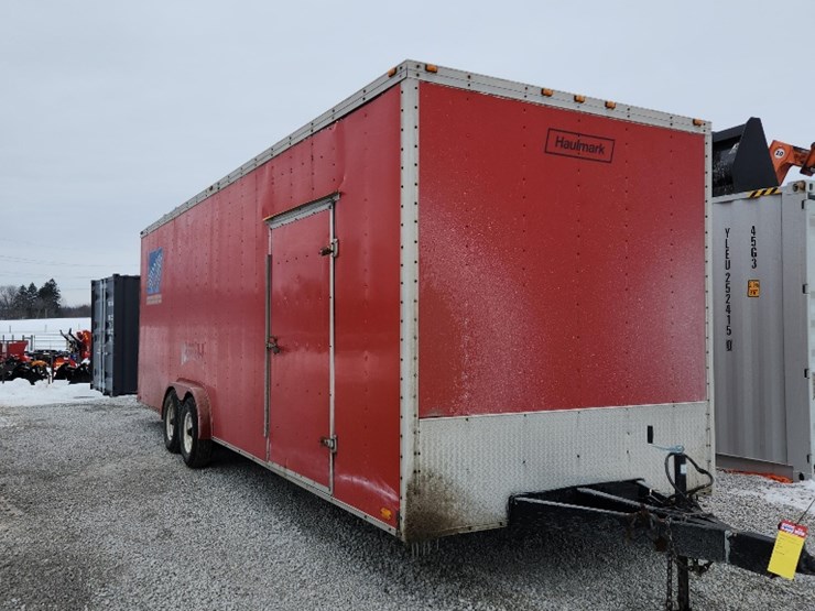 26'x7'-haulmark-enclosed-trailer---red,-back-door-ramp,-side-door,-tandem-axle-image-3