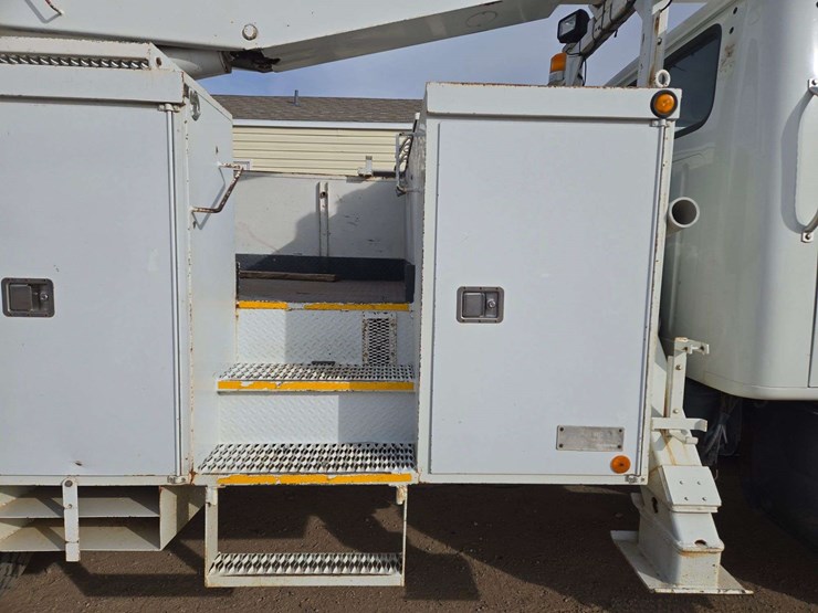 2001-international-2001-image-4