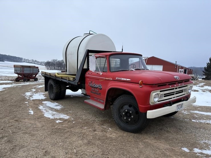 1962-ford-f600-image-3