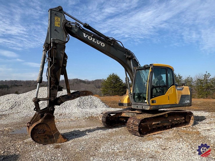 2012-volvo-ec140dl-image-1