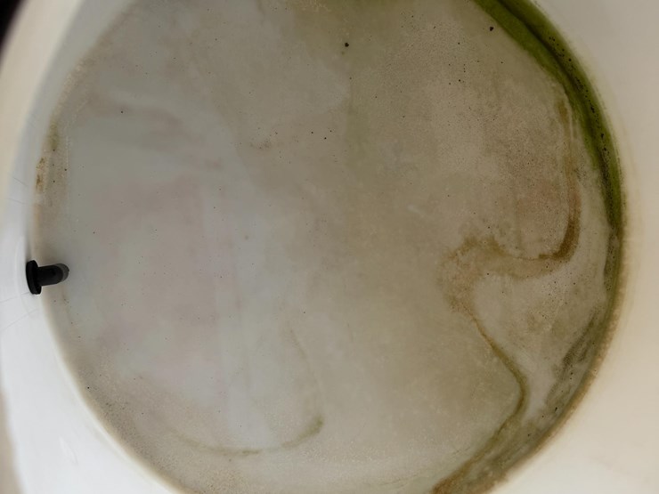 ace-roto-mold-2000-gallon-poly-vertical-tank-image-11