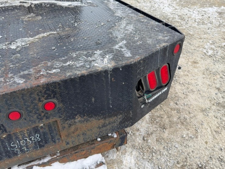 cm-model-1510338,-sn#-mb00175700-black-truck-bed-image-15