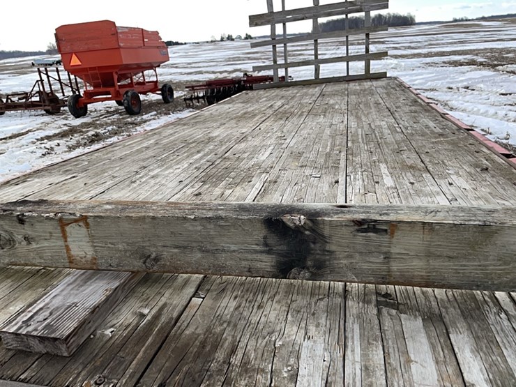 tag-#18,-20'-flat-rack-wagon-w/standard-image-3