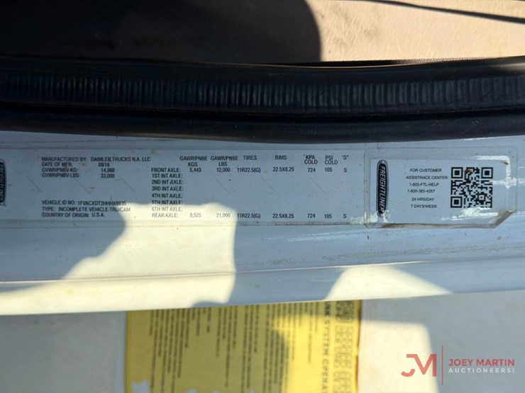 2017-freightliner-water-truck-image-31