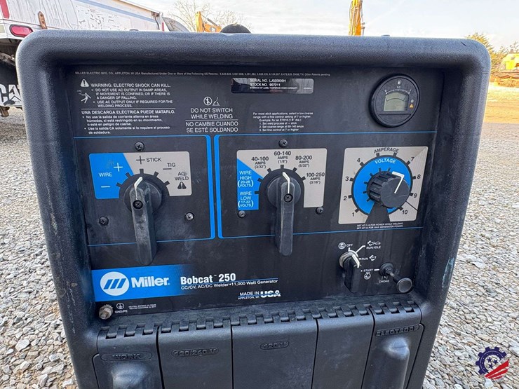 miller-bobcat-250-welder-/-generator-image-10