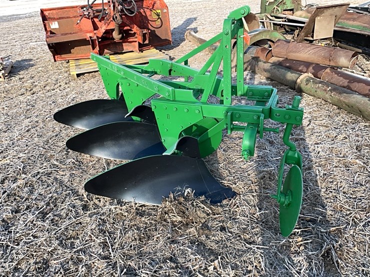 tag-#450,-jd-3btm-plow-image-1