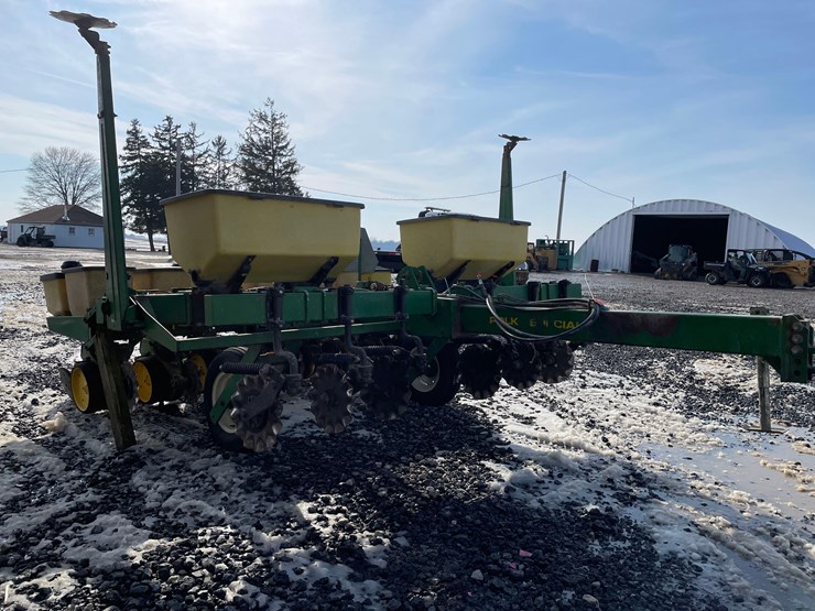 john-deere-7000-image-17