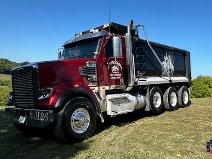 2018-freightliner-sd122-tri-axle-dump-truck-image-3