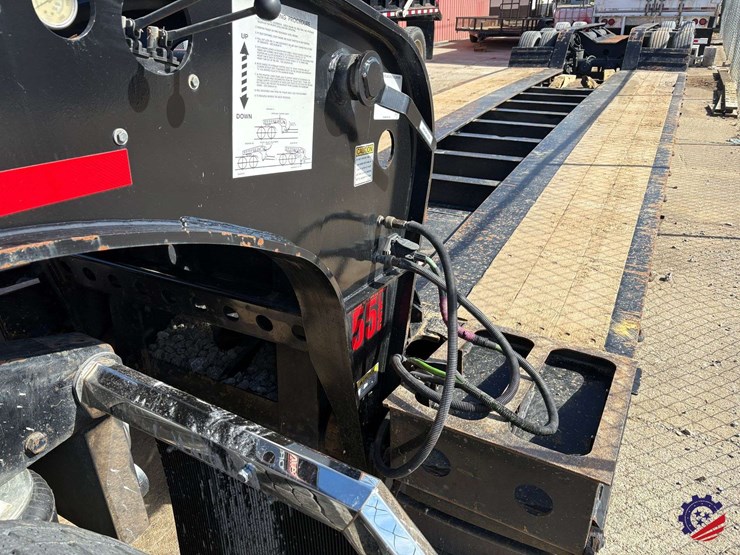 2023-fontaine-lowboy-image-7