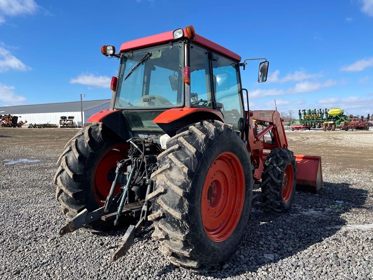 2003-kubota-m9000dtc-image-14