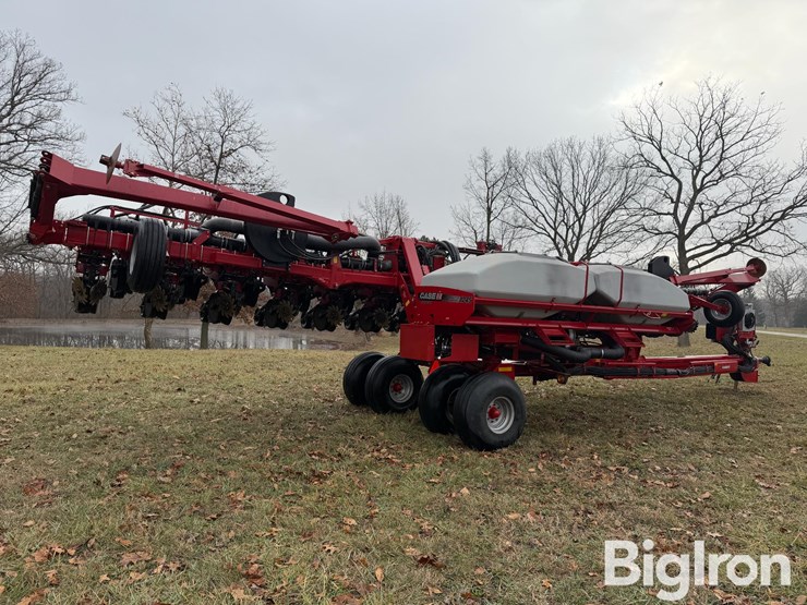 2013-case-ih-1245-image-5