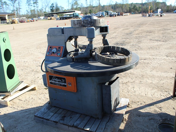 #3492-•-lap-master-24-image-4