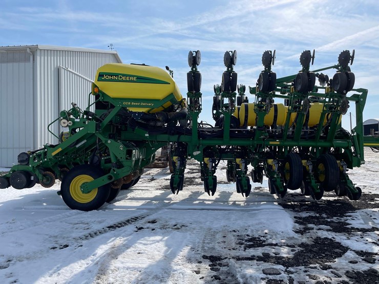 2013-john-deere-1790-ccs-image-12